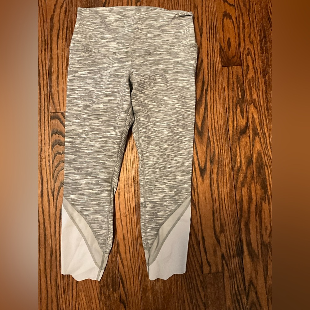Lululemon Athletica Crop Leggings - Size 10